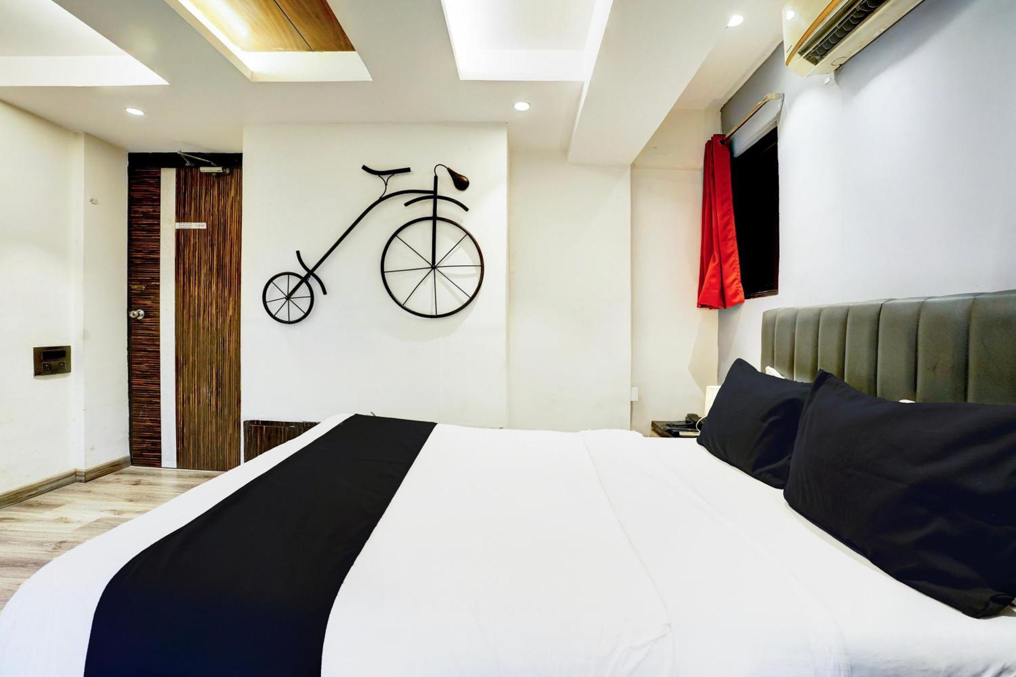 Super Hotel O Seawoods Near Palm Beach Road Formerly Sai Roop Navi Mumbai Zewnętrze zdjęcie