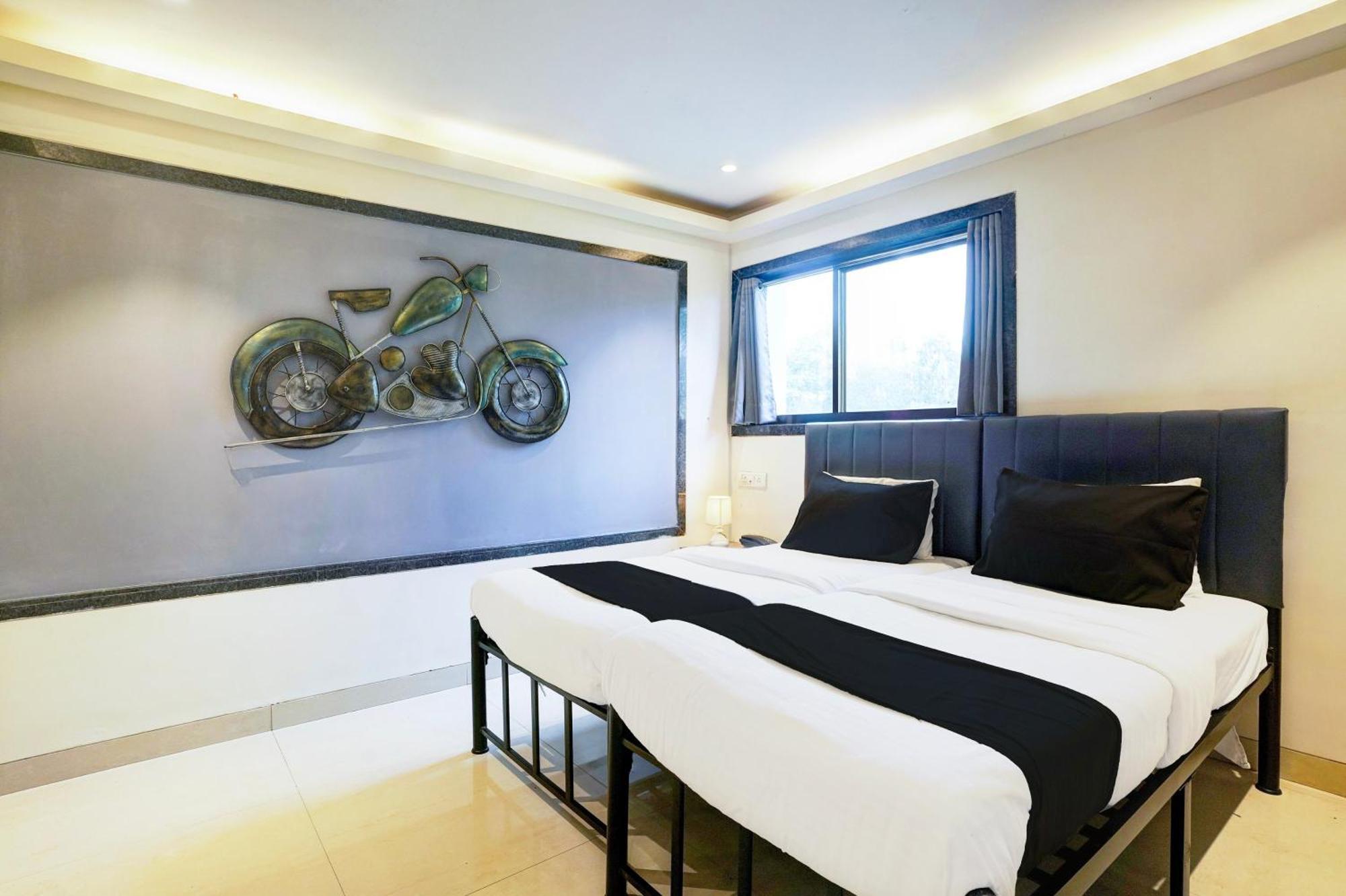 Super Hotel O Seawoods Near Palm Beach Road Formerly Sai Roop Navi Mumbai Zewnętrze zdjęcie